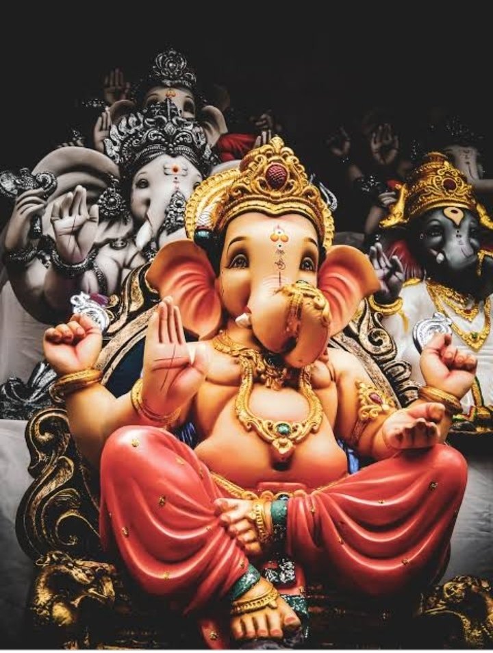 Samarthsaini13's tweet photo. वक्रतुण्ड महाकाय सूर्यकोटि समप्रभ। निर्विघ्नं कुरु मे देव सर्वकार्येषु सर्वदा॥ https://t.co/ITY1QKNoMX