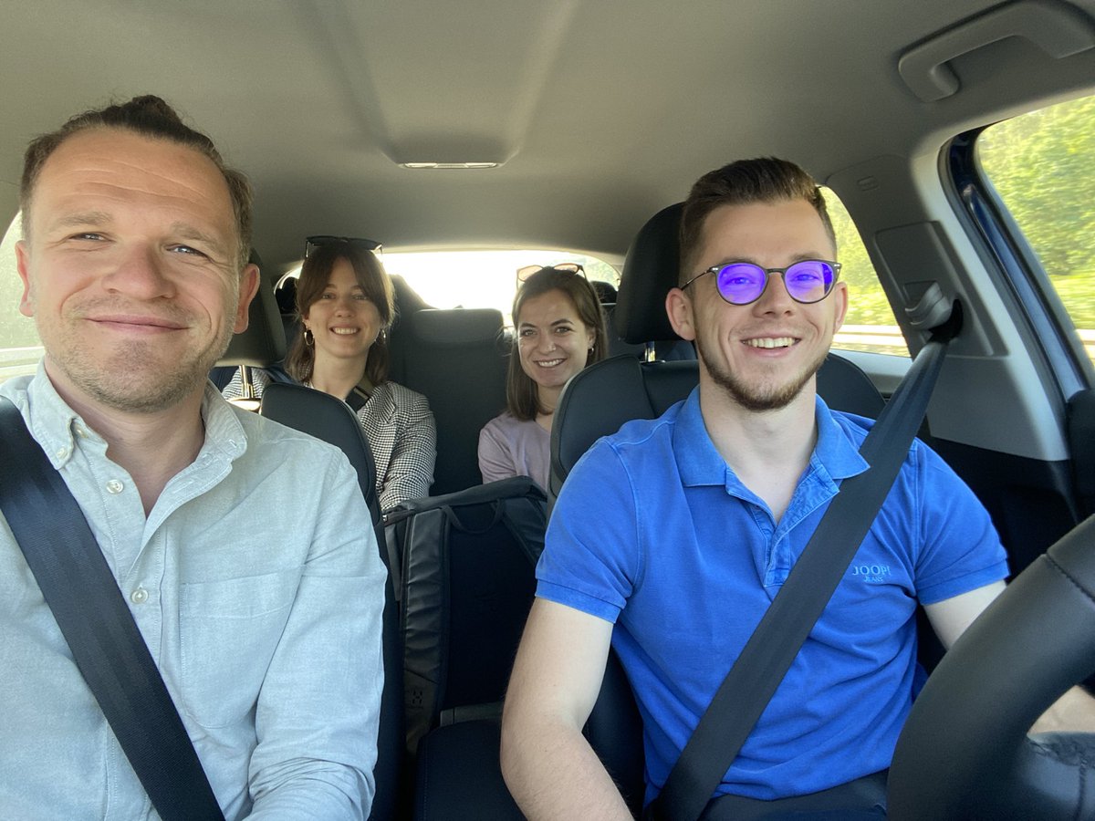 On the way to #voices Stimmung schon jetzt am Siedepunkt. 🚀