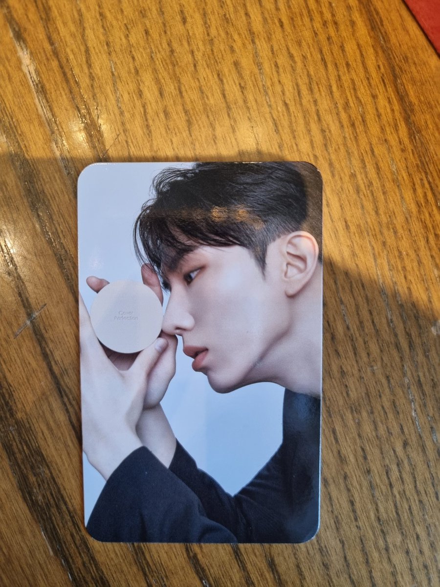 dorabangsss514's tweet photo. 더샘 블랙포카.. 샀다 후.. 이게 더 예쁘네🤦♀️
신림점은 10장이상 있다고 합니다!!
#더샘 #기현 #thesam #더샘_신림점 https://t.co/XDFLgigTvf