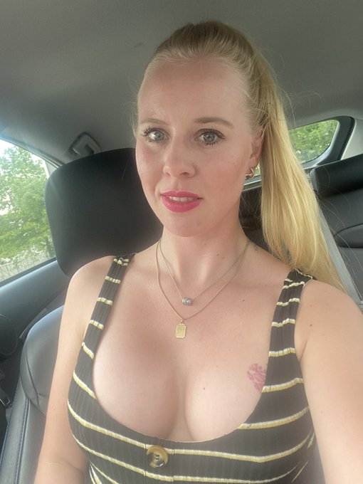 Goedemorgen schatjes! 💋 https://t.co/5hAnwoRZIk<a href="/tag/model"class="tags"><span>#model</span></a><a href="/tag/blond"class="tags"><span>#blond</span></a><a href="/tag/sexy"class="tags"><span>#sexy</span></a><a href="/tag/hot"class="tags"><span>#hot</span></a><a href="/tag/naugthy"class="tags"><span>#naugthy</span></a><a href="/tag/stout"class="tags"><span>#stout</span></a><a href="/tag/f2f"class="tags"><span>#f2f</span></a>