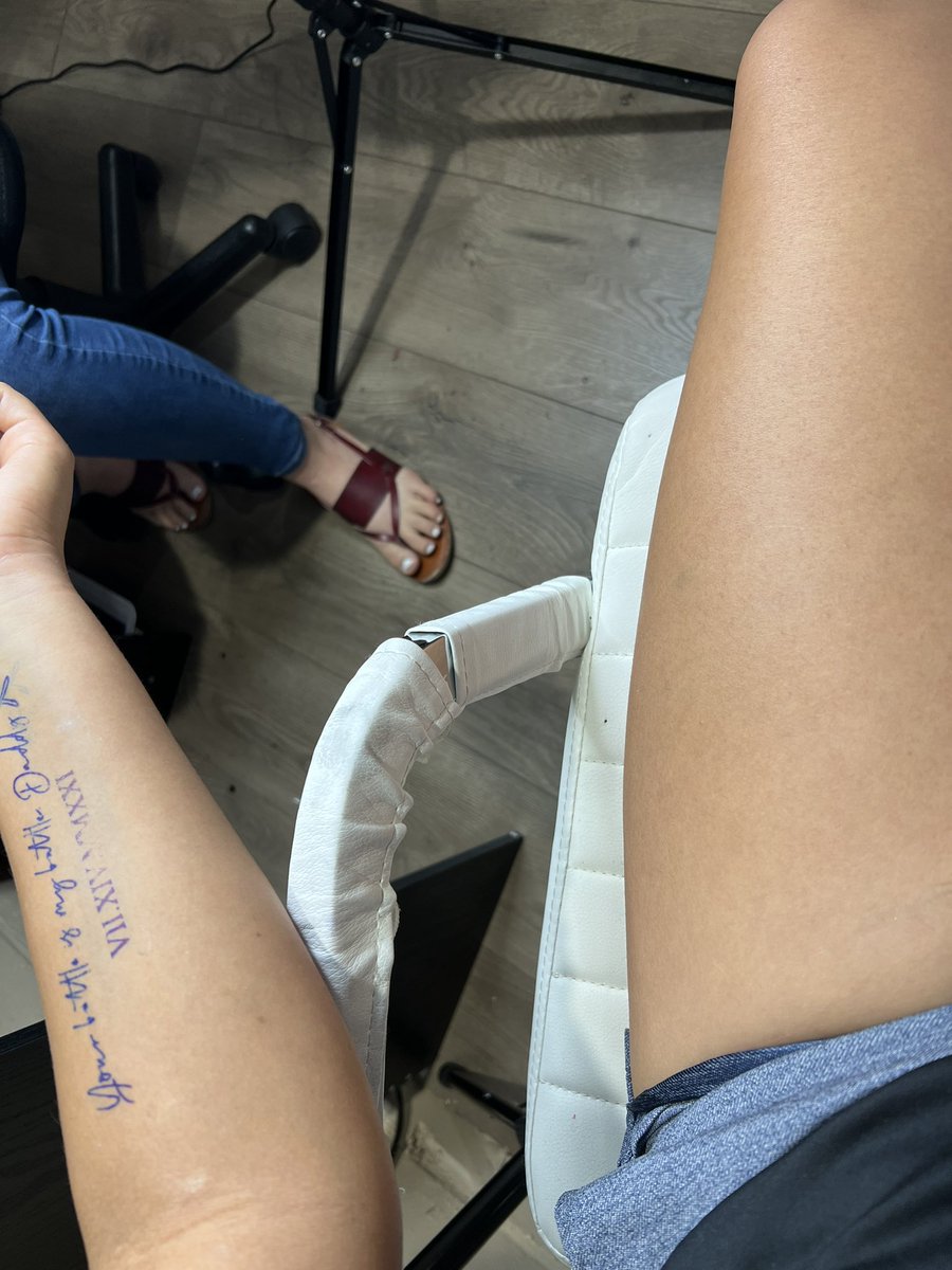 gabbyjimenez09's tweet photo. The day after I graduated I got my first tattoo, getting this tattoo meant so much to me. God gave one of his strongest battles to my dad to fight cancer but I will always be by his side helping him fight every step of the way!💙💙 https://t.co/86bMPSIBJk