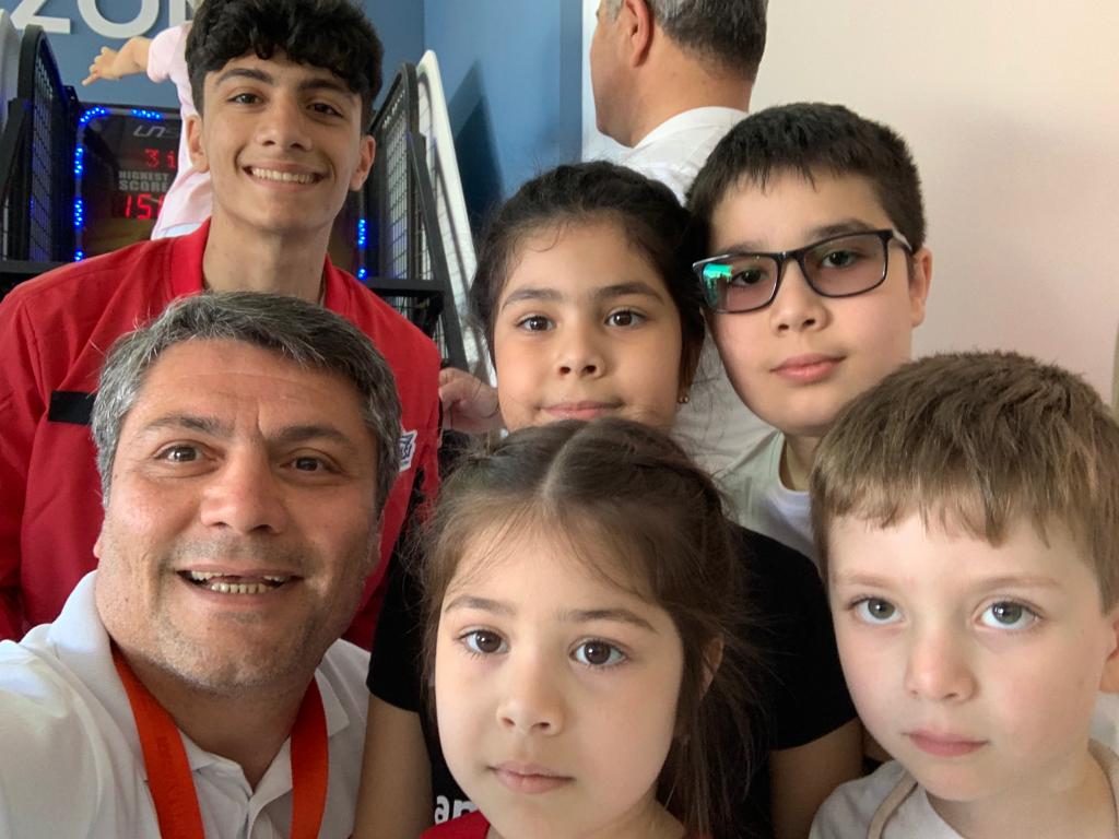 Mezahir_Efendi's tweet photo. We should never stop moving, creating, and smiling for our future #humankinds, #children. 

Next generation is our future. 

#InternationalChildrensDay 

@officialmys https://t.co/rWjoO2Xf5J