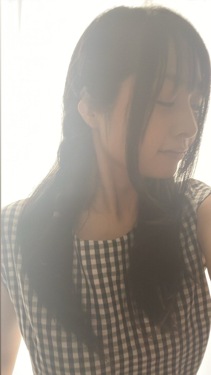tinkerbellhunny's tweet photo. 本日もサイド裏編み込み🪢
BGM〜♬ ₍₍ (ง ˘ω˘ )ว ⁾⁾♬
#StonePoneys
#リンダロンシュタット
#DifferentDrum
#悲しきロックビート
https://t.co/9nMiOHPjA7 https://t.co/1plOfq46nj