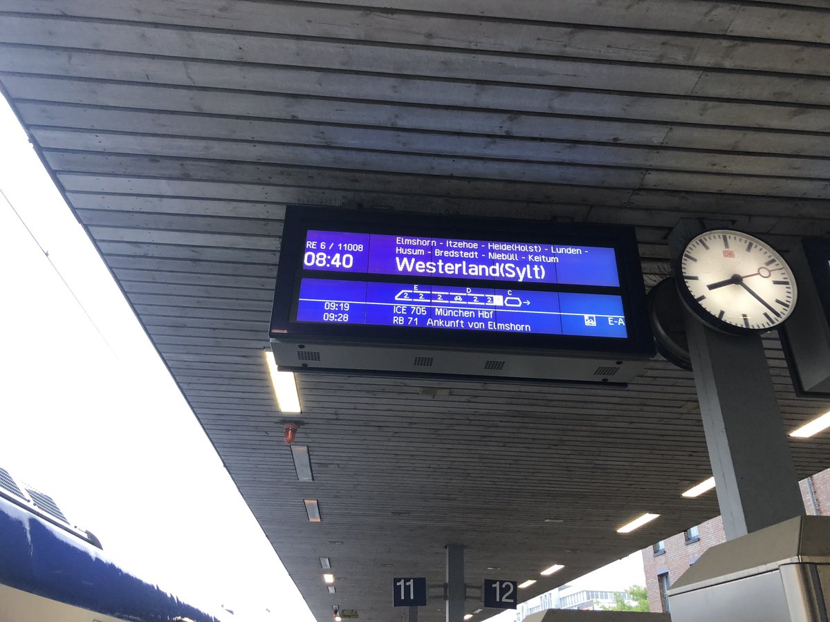 Startet jetzt die #syltokalypse? Am Bahnhof Hamburg-Altona ist am Morgen noch alles ruhig #9EuroTicket #Sylt