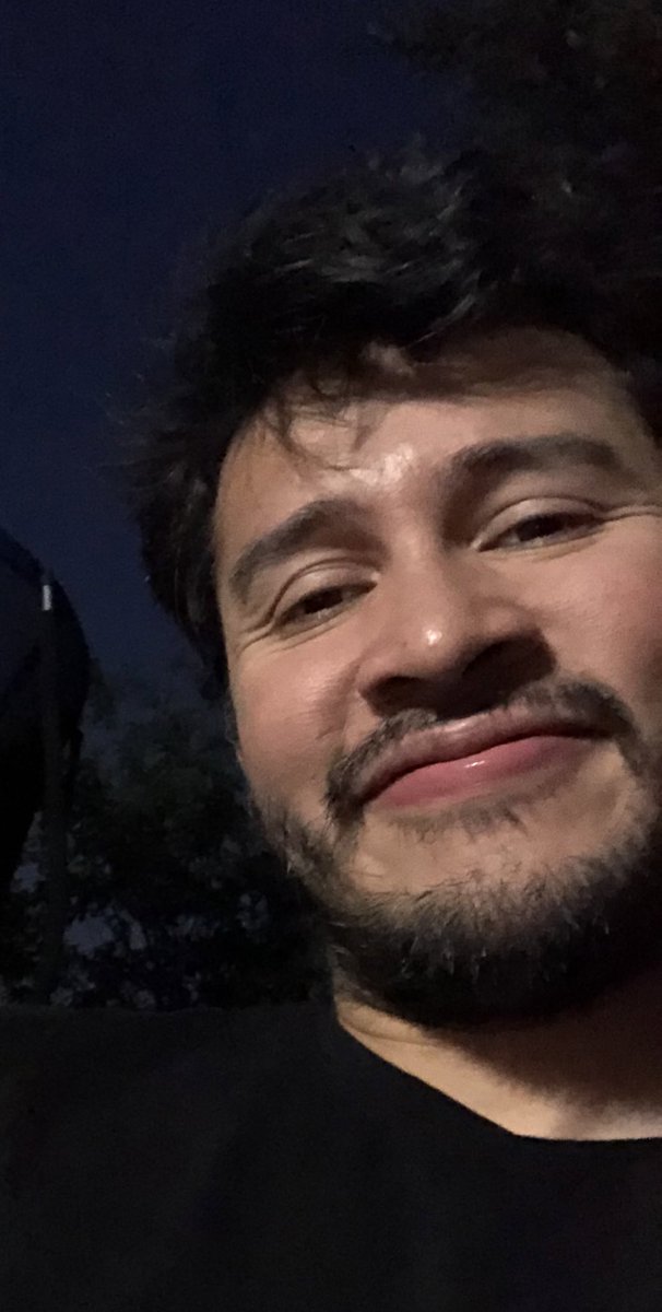 ramirezduarteHD's tweet photo. Tu última selfie es quien eres por fuera y tu último meme quien eres por dentro.

Como que encaja perfectamente el meme con mi personalidad 🥹 https://t.co/YpLKJfvnkf