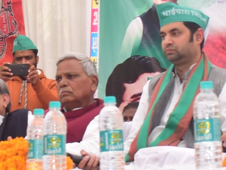 RajSinghBastiUP's tweet photo. पूर्व विधायक बस्ती सदर श्री जीतेन्द्र "नन्दू" चौधरी अब हमारे बीच नहीं रहे।
विनम्र श्रद्धांजलि!
@BastiRld @RLDparty @samajwadiparty https://t.co/qI4AUUnbjw