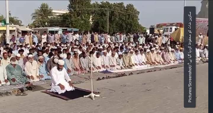ShoaibQ21270297's tweet photo. #یہ_ملک_بنےگااسلامی 
جماعت اسلامی گوادر میں جیت کا جشن مناتے ہوئے ۔۔۔!!!
#یہ_ملک_بنےگااسلامی https://t.co/SGh7w4vUfH