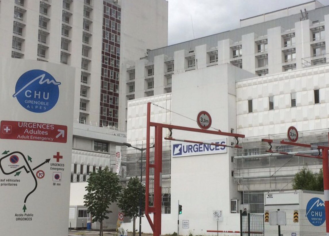 Honte à vous <a href="/EricPiolle/">Éric Piolle</a> et <a href="/EmmanuelMacron/">Emmanuel Macron</a> rois des causes INUTILES.
L’hôpital meurt. Soignants et malades traités comme de bêtes faute de moyens. Malades aux urgences 24H sans boire ni manger.
Honte à vous 2 assis confortablement dans vos fauteuils du pouvoir
@TPMP <a href="/lemondefr/">Le Monde</a>