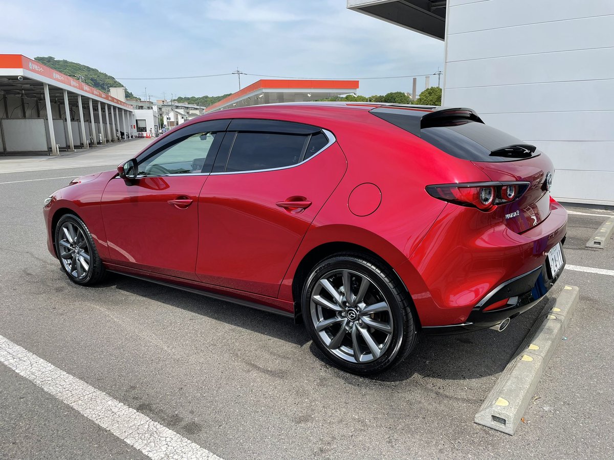 久しぶりの洗車✨
気分爽快🚗
#MAZDA #MAZDA3 #洗車