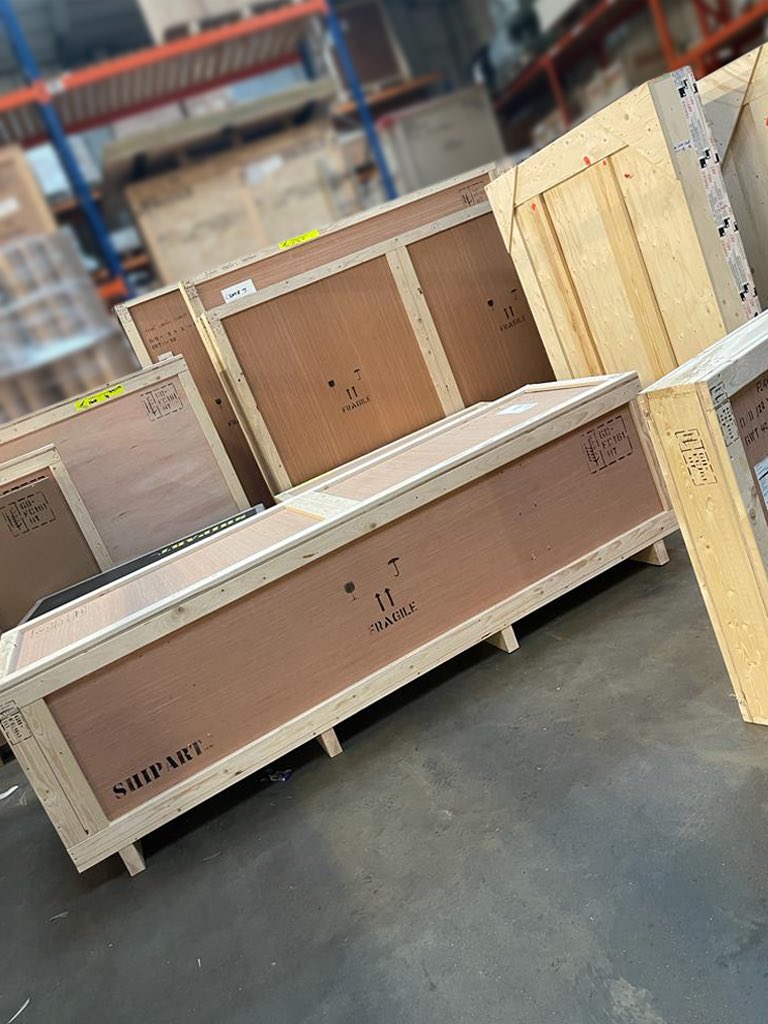 flightlg's tweet image. Visions from our #warehouse at #Heathrow – Made-to-measure plywood boxes filled with art waiting to be shipped to different destinations across the globe…
#packandship