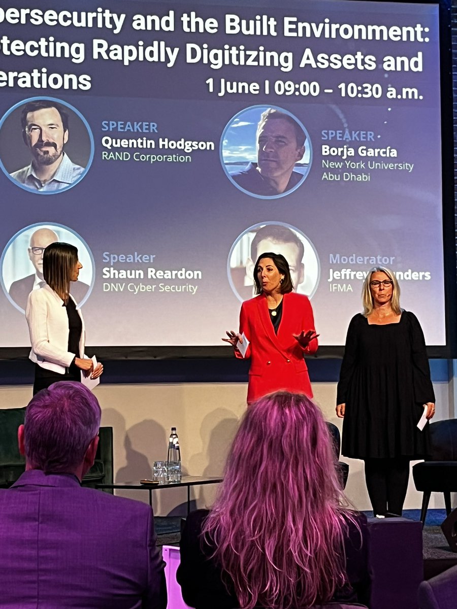 Start of two days of World Workplace Europe : FM for a Sustainable Future. Most interesting will be how this hybride event will be experienced by all participants. Nothing beats a firm handshake, pat on the back and genuine smile 😃! #WWEU22