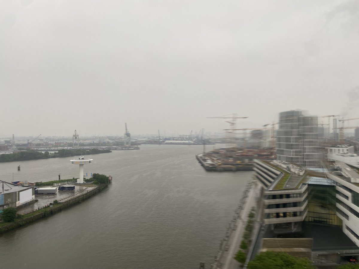 trotz Regen auch heute nochmal #MdRzA in Kombi mit  #Md9ETzA (Mit dem 9 Euro Ticket zur Arbeit) #daily #Elbe #BlickÜberDieElbe