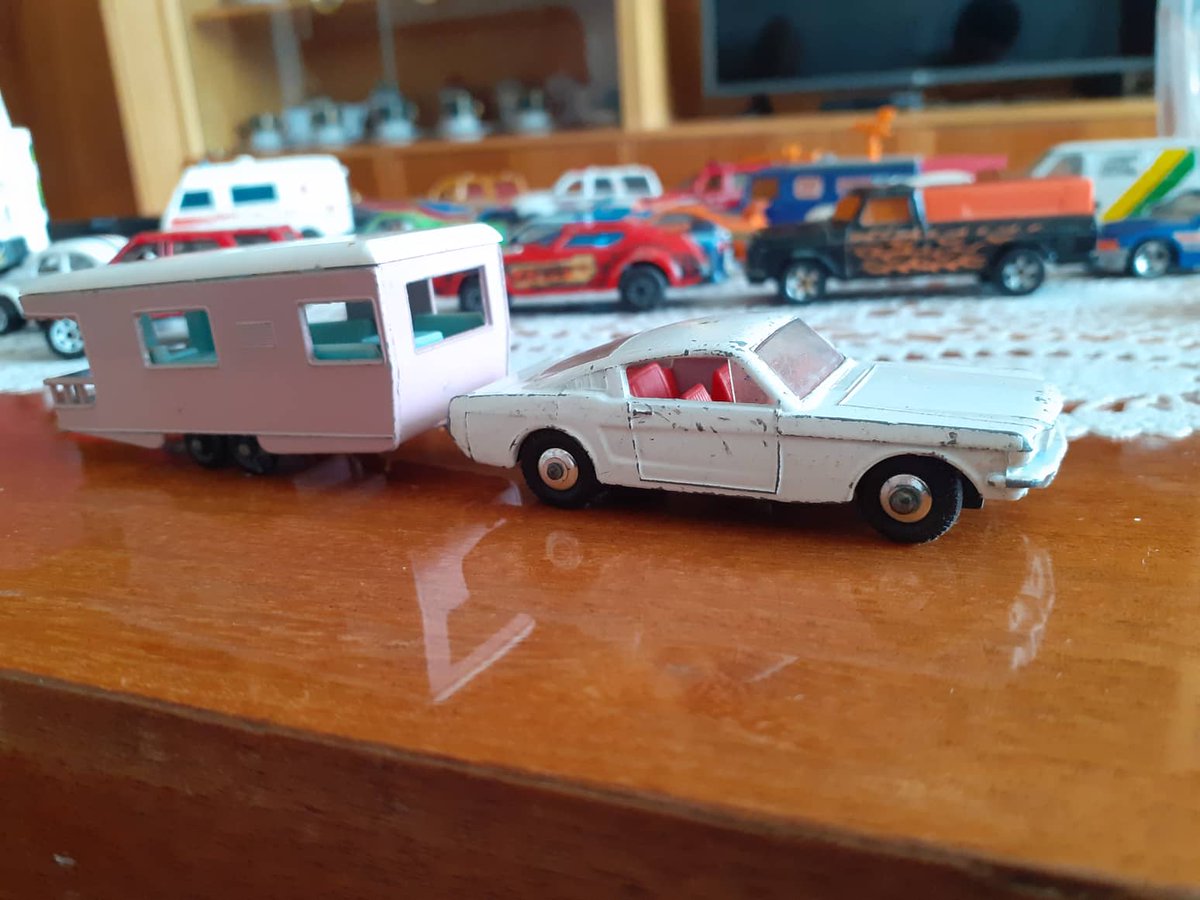 FJansky's tweet photo. Classic #Matchbox #MatchboxCars #MatchboxLesney #MatchboxRegularWheels #MatchboxJohnDeere #MatchboxFordMustang #MatchboxCaravan #Lesney @WeLoveDiecast @DiecastIsetta @Muzzoom_Models @ClassicMatchbox @MATCHBOX_WORLD https://t.co/mCN2KMpoON