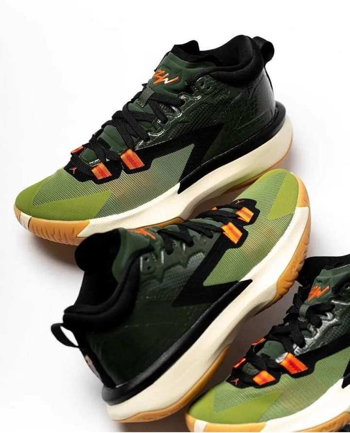 Z's Kicks tweet media