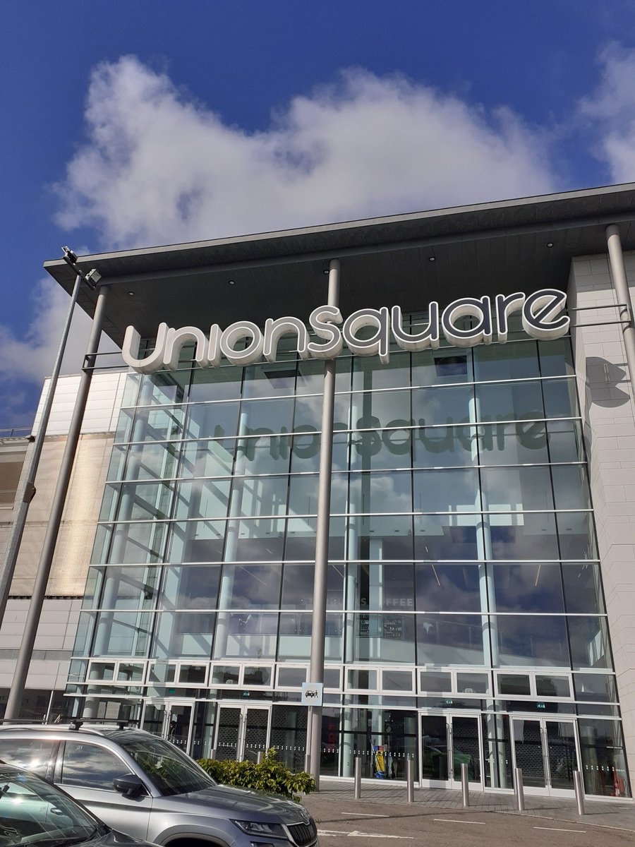 Sunny day in #Aberdeen welcoming our new #cleaning colleagues to the <a href="/MitieCleaning/">Mitie Cleaning & Hygiene Services</a> family. <a href="/UnionSqAberdeen/">Union Square</a> <a href="/Hammersonplc/">Hammerson plc</a> <a href="/GenoveseManisha/">Manisha Genovese</a> <a href="/GWard_mitie/">Gareth Ward</a> <a href="/MitieSecurity/">Mitie Security</a> <a href="/mitie/">Mitie</a> <a href="/seanjoddy/">Sean Joddy</a>