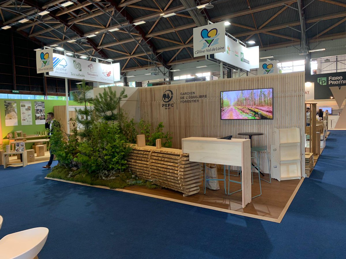 PEFCFrance's tweet photo. [#CIB22] Le salon @carrefourdubois c'est maintenant ! 

Jusqu'à vendredi, retrouvez les équipes de PEFC en France sur notre stand GP-F9, en bois certifié. Nous vous attendons nombreux. 🌳 https://t.co/iFHMggGZH0