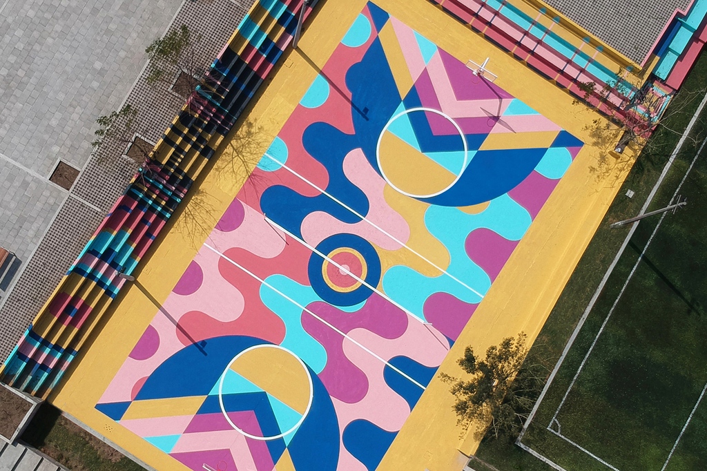 TweetsByTBI's tweet photo. Bala inject the energy of ‘jarachos’ into their musical identity for La Bulla’s recreation space → https://t.co/b6vb2M1KyL https://t.co/2j3RpNzGCI