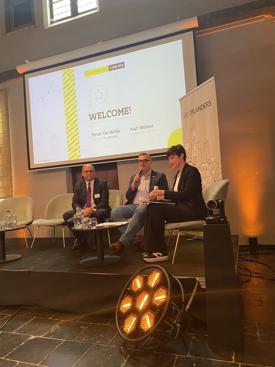 Kicking off #visitflandersday in <a href="/stadleuven/">Stad Leuven</a> with so many tourism professionals discussing the future of tourism (governance, mobility,…). <a href="/VisitVlaanderen/">Toerisme Vlaanderen</a>