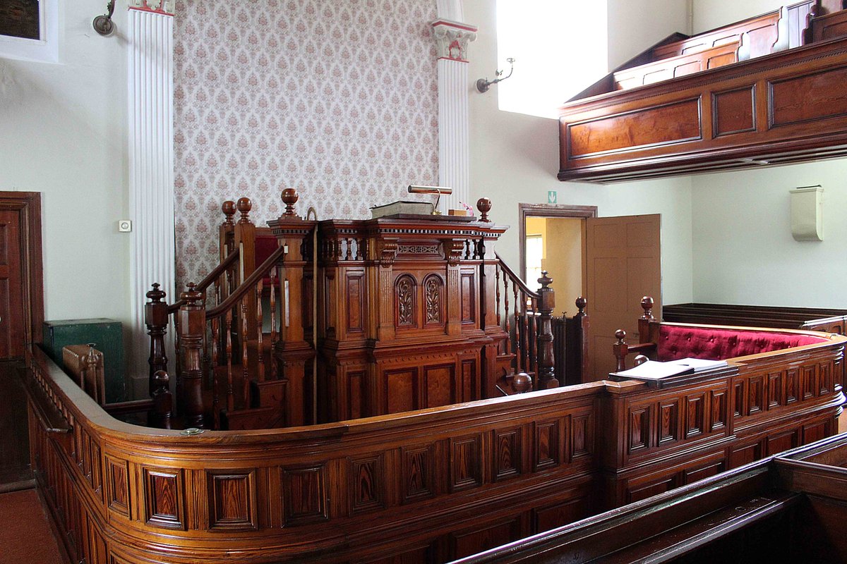 CapeliCymru's tweet photo. Mae'r Capel yn edrych yn hyfryd!
yn lân iawn ac yn sgleiniog!
The Chapel is looking great!
#CapelPeniel
#CapeliCymru
#WelshChapels
@RhysMeirion https://t.co/wS443rzknz