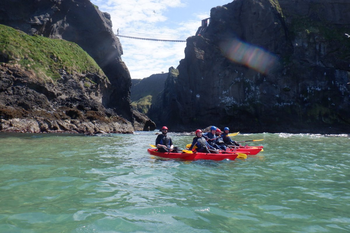 Taster Sessions and tours running all day today 😎
#familyfun #kayak #tastersessions #antrimcoast #Causeway #ballintoy #guidedtour