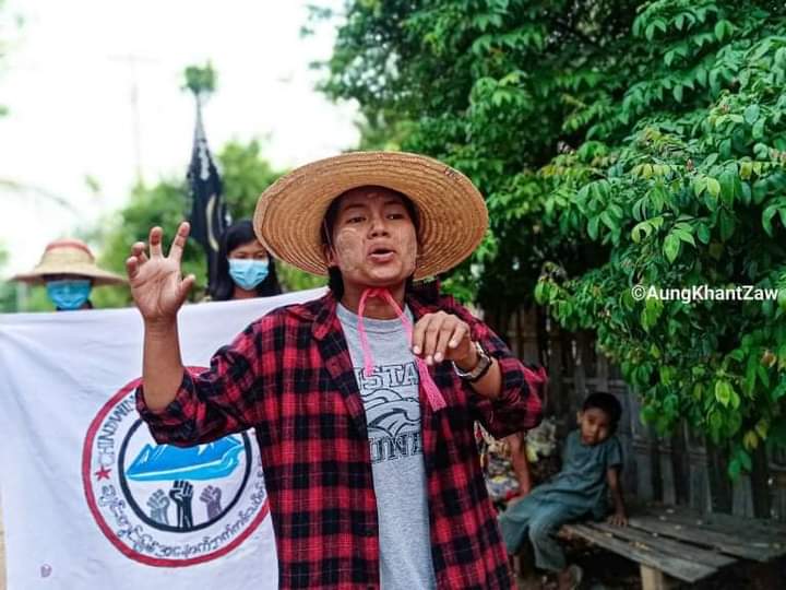 AlexMyanmar13's tweet photo. The regular anti-coup demonstration, led by the protesters of Chindwin West Bank Strike in Sagaing Region, was continued on the evening of June 1.

#LegalizationOfNUG
#2022June1Coup
#WhatsHappeninglnMyanmar https://t.co/dkbmKXAYdV