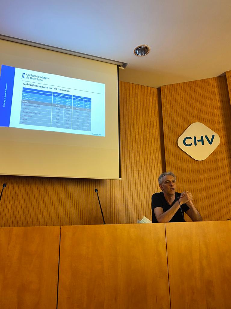 Presentació als <a href="/ResidentsCHV/">Residents.Vic</a> dels serveis que el <a href="/COMBarcelona/">Col·legi Metges BCN</a> posa a la seva disposició. <a href="/annaribaf/">Anna Riba Fossas</a> <a href="/CoMBOsona/">CoMB Osona</a> <a href="/HUSCVic/">Hospital Universitari de la Santa Creu de Vic</a> <a href="/icscatcentral/">ICS Catalunya Central</a> <a href="/COIBarcelona/">Col·legi d'Infermeres i Infermers de BCN (COIB)</a> . Gràcies pel vostre interès, i molta sort en aquesta nova etapa.