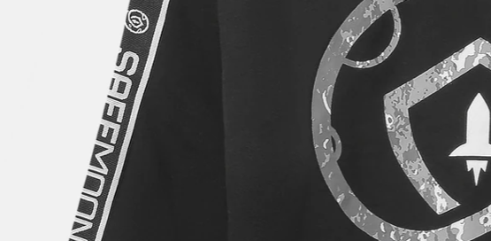safemoon's tweet photo. For those of the #SAFEMOONARMY that were asking, yes, individual #SAFEMOON merch items are on the way!👕

Edition #1 items are in-stock at the warehouse and ready to ship. 👏

Stay tuned. 🙌 https://t.co/P7XgMOyRwq