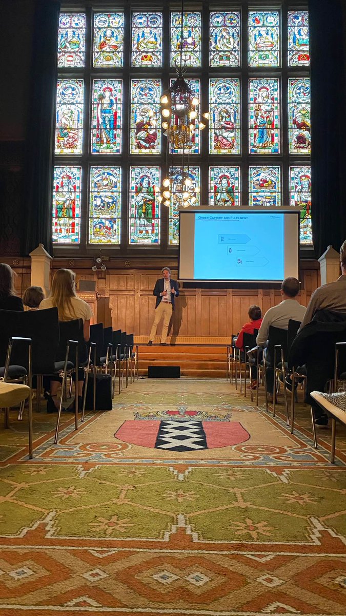 Not a bad room to present on demand management in attended home delivery #ecommercelife #beursvanberlage