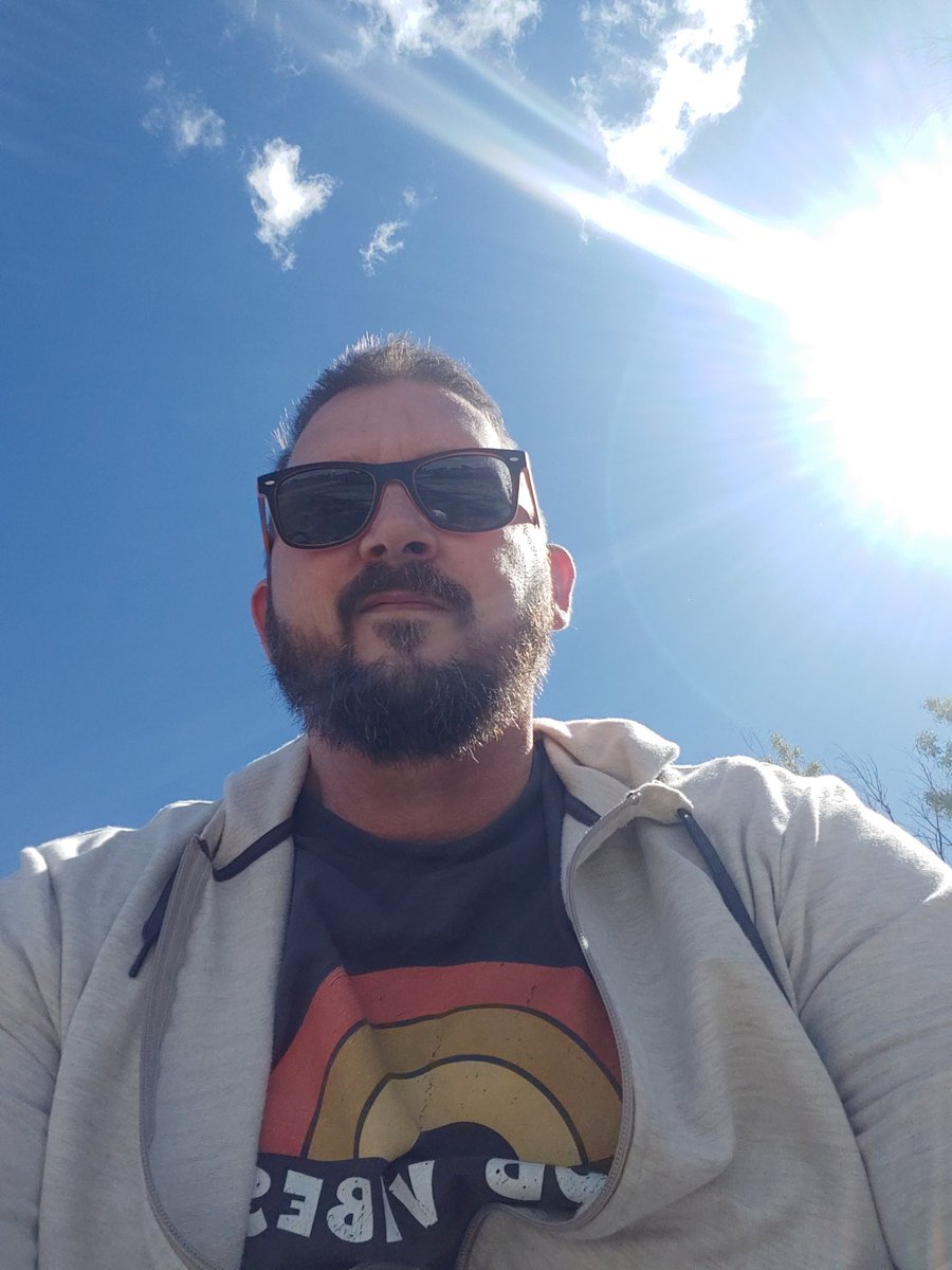 Imadadeo's tweet photo. Wearing my #goodvibes shirt today https://t.co/RYYmgJpYvd