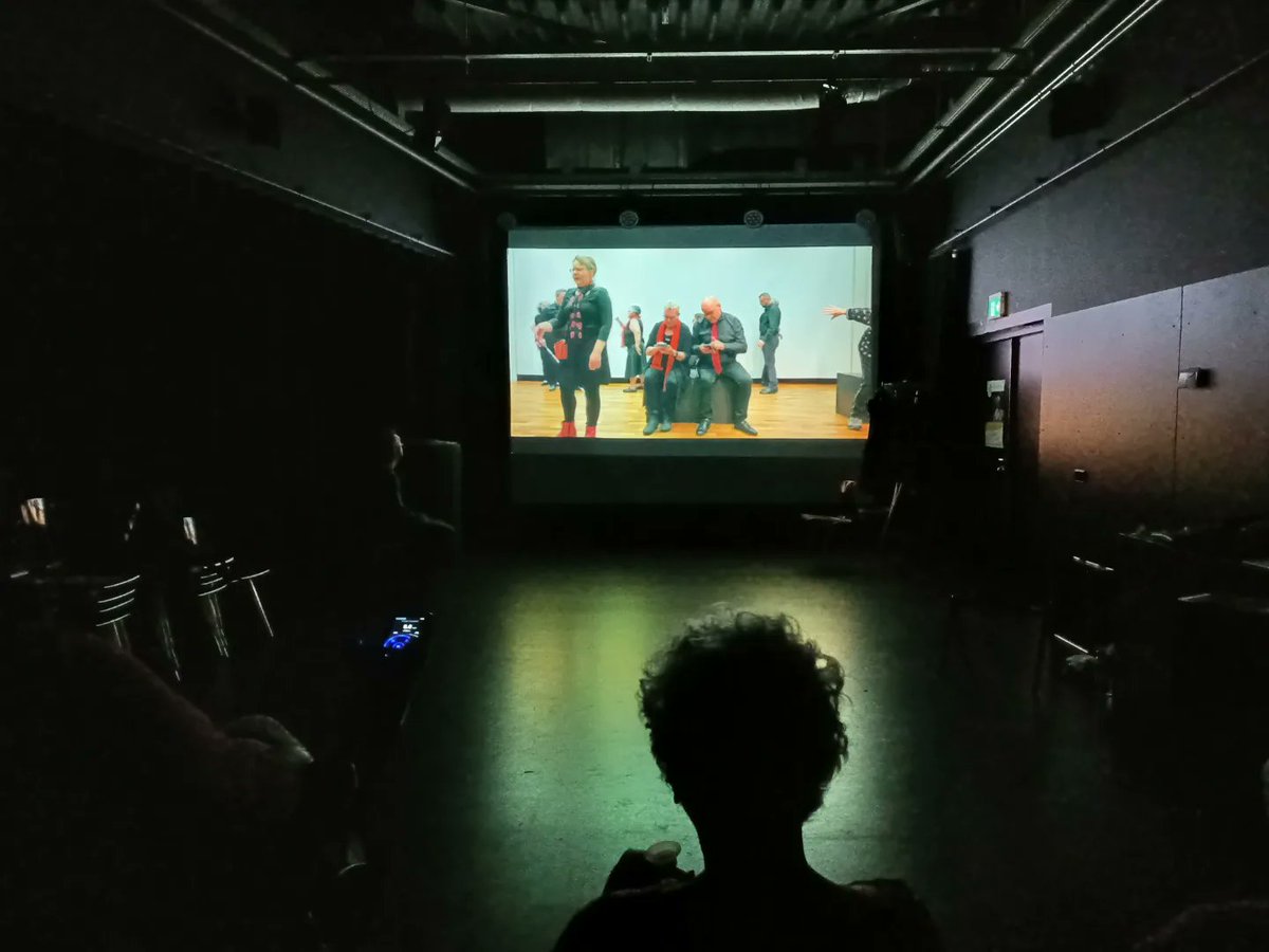 balangereis's tweet photo. Theater Wirwar aan het werk.
Vanmorgen bekeken we de opnames die Anne van Slageren heeft gemaakt van onze voorstelling op 11 mei.
Mooie plannen over hoe we gaan leren een film te maken over #Wirwar.
#TheaterWirwar #NAH #hersenletsel #NietAangeborenHersenletsel https://t.co/WKQiU9t4Up