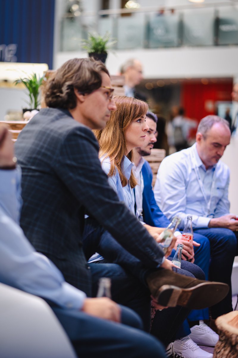 OVHcloud_DE's tweet photo. Inspirierende Partner Talks + interessante Gespräche und Begegnungen! Das waren unsere Highlights der ersten beiden Tage der @hannover_messe! Einen speziellen Dank auch an unsere Partner von @Intel_DE, @eco_de, @couchbase, #HKNGmbH, @Nextclouders, #PRODATO & #Auctores! 🤝 #HM22 https://t.co/K42yncb0L8