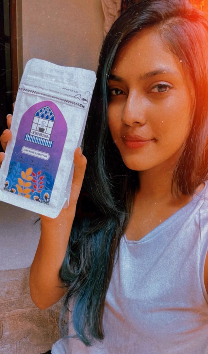 BalcaoBrew's tweet photo. Everybody’s favourite Goan brew 🔥 

Here’s @nushkanova with her all time fav @balcaobrew blend, the Butterfly Blue Pea tea 🦋 

Try out our super delish, colour changing tea, packed with loads of health benefits 🫖 
#ocha #ochateabrewingco #balcãobrew #butterflybluepea #goa https://t.co/p4HDVCFUCM