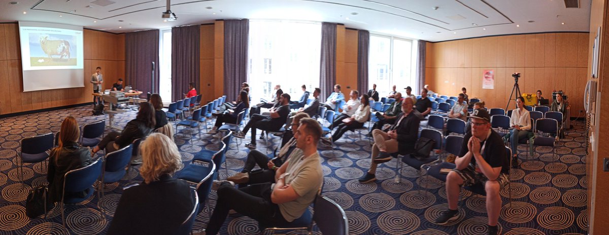 webinale tweet media