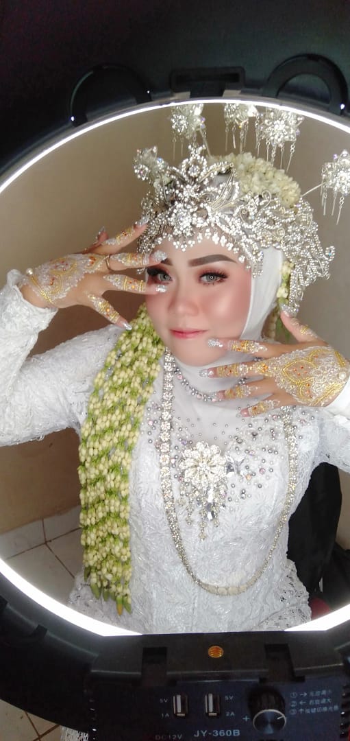 MakeupAiko's tweet photo. AIKO MAKEUP (wedding organizer)
 👉Menerima jasa makeup rias pengantin dll.
Tersedia dekorasi wedding
Untuk informasi lebih lengkapnya bisa langsung hubungi
📞📲 HP/WA : https://t.co/nLyddwdw8h / ( 089516268990 )

#Makeupwedding #Aikomakeup
 #Makeupbogor
#Makeuppengantinbogor https://t.co/1o2viT1zhF
