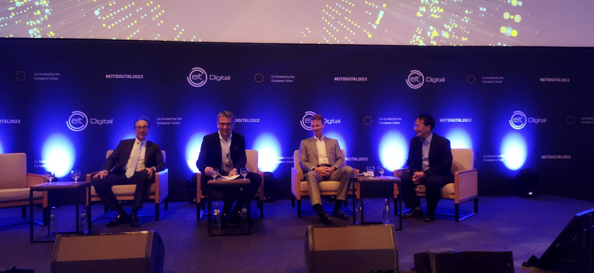 our panel on #cybersecurity thanks to <a href="/WillemJonkerNL/">Willem Jonker</a>  @fede_menna  our moderator and my fellow panelist for having made possible this amazing event, see you next year in a stronger and safer #digital #europe #growdigital @EIT_Digital