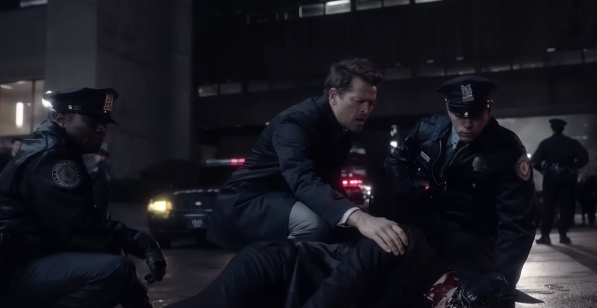 DiscussingFilm's tweet photo. First look at Misha Collins as Harvey Dent in The CW’s ‘GOTHAM KNIGHTS’. https://t.co/pM2QUsSLmI