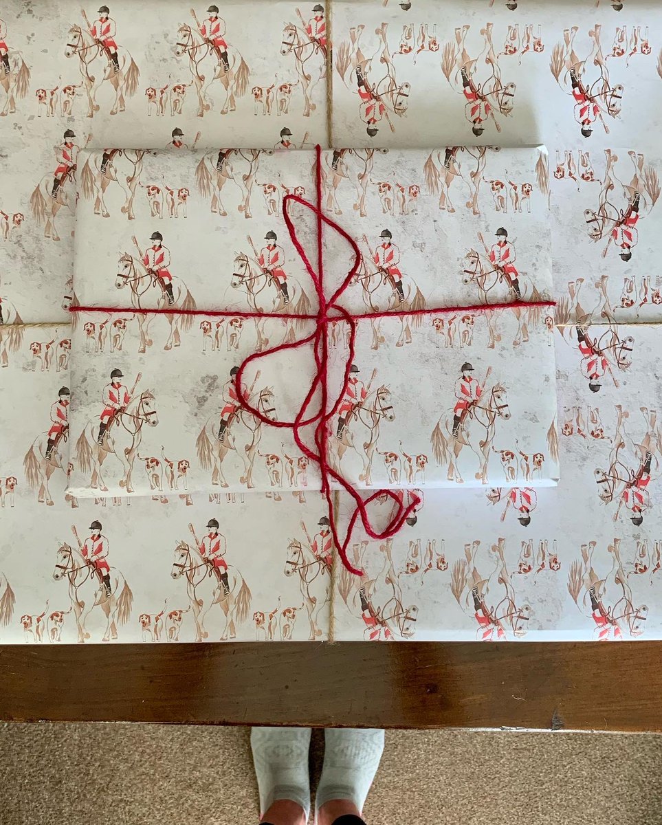 Leopard Yawn is all framed up ready to go to its new home!. 
Impressive A2 giclee fine art print Plus the small A4 original, drawn in coloured pencils 🐆🐆🐆🐆🐆🐆

#leopard
#bigcat
#wildcat
#animalart
#zoo
#zooanimal 
#giclee
#fineartprint
#animalartist