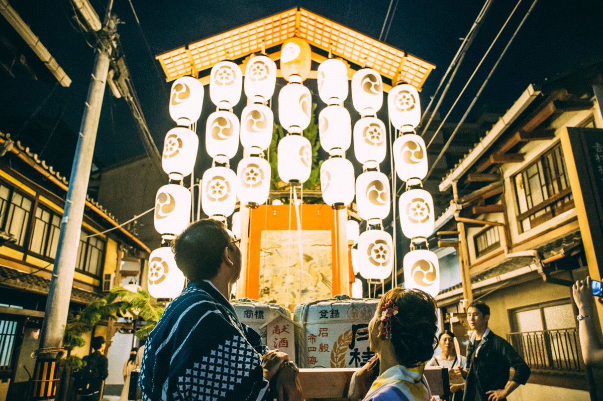 haletoke's tweet photo. 古都の夜祭り
Night festival in Kyoto https://t.co/IlUJkuFRsk