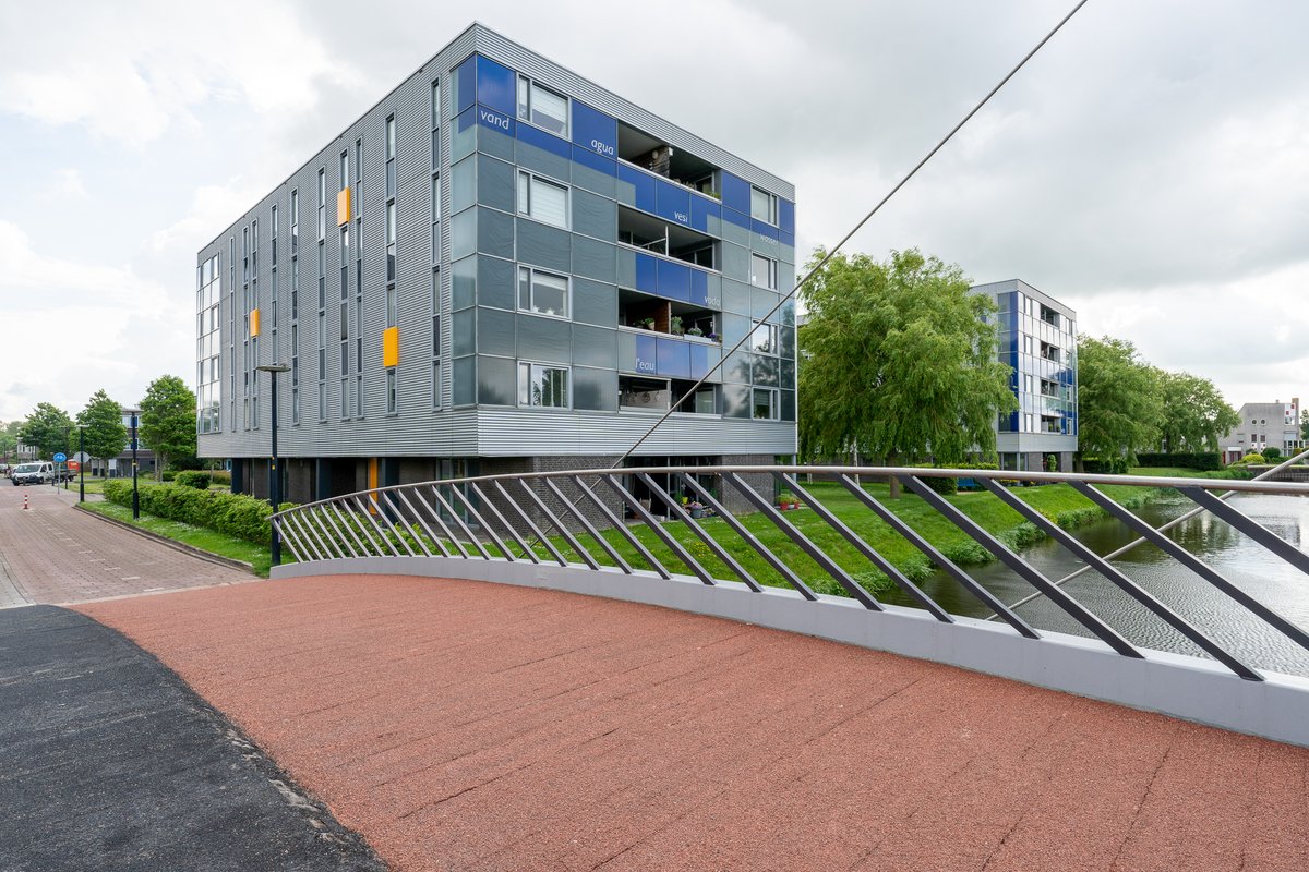 🏠 Schaapskuilmeer 93 te Heerhugowaard

Top 3-kamer appartement, gelegen op de 3e verdieping met loggia, berging en fraai uitzicht over Heerhugowaard.

Dennis laat het appartement graag aan u zien!
☎️ 0226-315341 of 072-5113504

➡️ riddermakelaars.nl