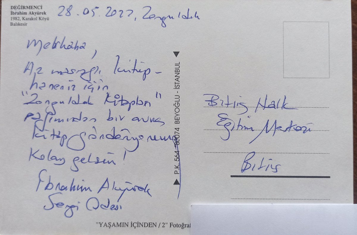 BitlisHem's tweet photo. Geri dönüşüm kütüphanemize Zonguldak'tan kitap yollayan Zonguldaklı yazar İbrahim Akyürek ve  "Sergi Odası" ekibine sonsuz teşekkür ederiz. Bu değerli eserler raflarimizdaki yerlerini aldı.
#bitlis #bitlishalkeğitimimerkezi https://t.co/qXKLnOplvD