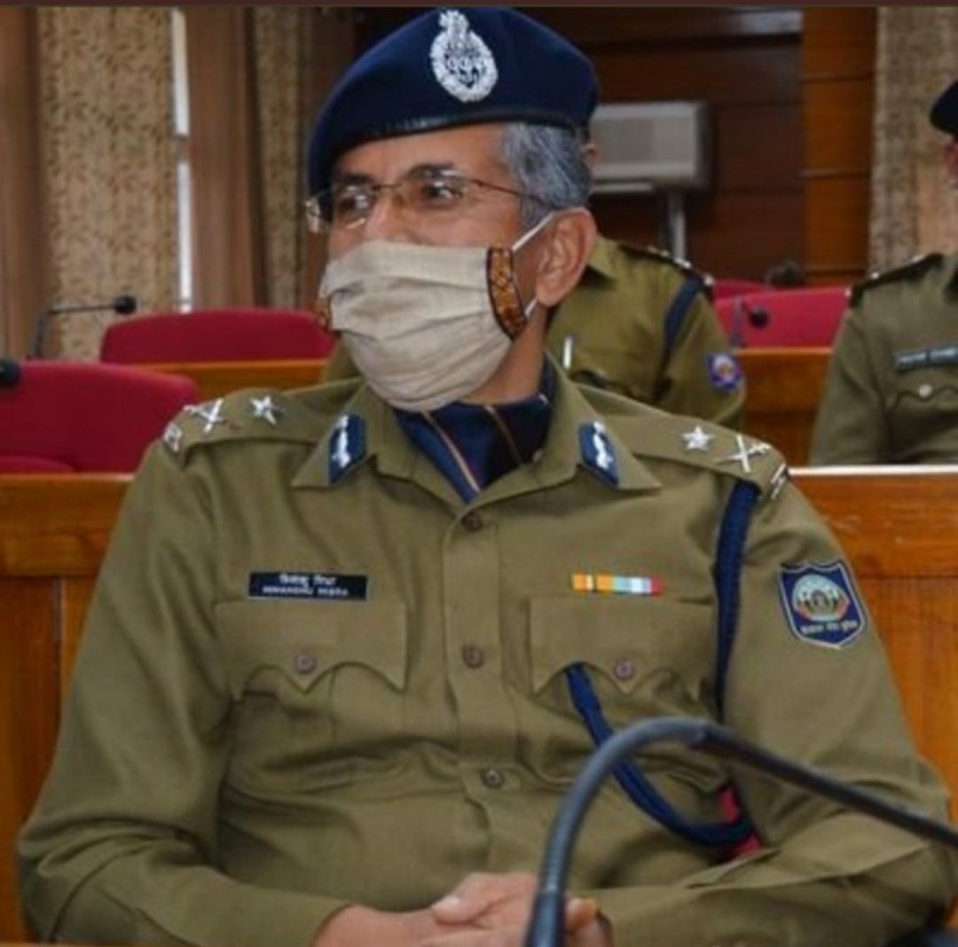 One of the most industrious and dutiful officer i have never seen before..... Many congratulations Sir for superannuation after tremendous services to the state.
This is end of an era of Himachal Pradesh Police.