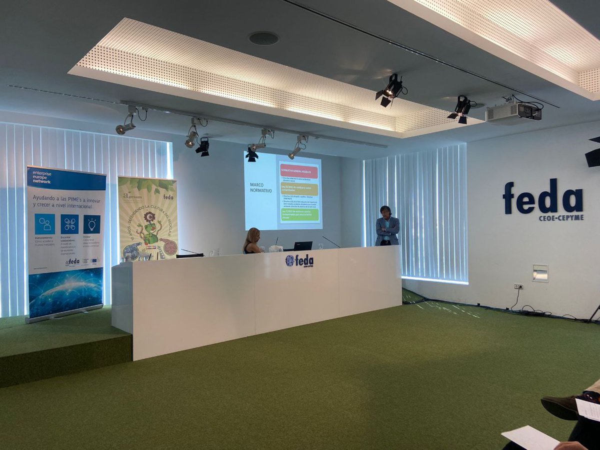 EmpresariosFEDA's tweet photo. Turno ahora para Juan Carlos Sánchez Tébar, responsable de Servicio de Salud Ambiental del @AytoAlbacete, sobre la implicación de la Ley de Residuos a nivel local, punto limpio y diferencia de residuos domésticos e industriales
#FEDAAsociaciones #AGESAM #SemanaMedioAmbienteAGESAM https://t.co/D62xV4MhTx