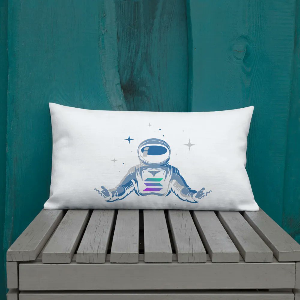 How about some cross-chain merch? 🔥 

Tag one of your $SOL frens

#solana #nfts #solananfts #solnfts #merch