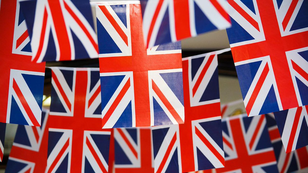 Spring Bank and Platinum Jubilee Extended Bank Holiday Weekend Please note for the Spring Bank and Platinum Jubilee extended bank holiday weekend our office will close at 5pm today, Wednesday 1st... sal2.co/MQXj5