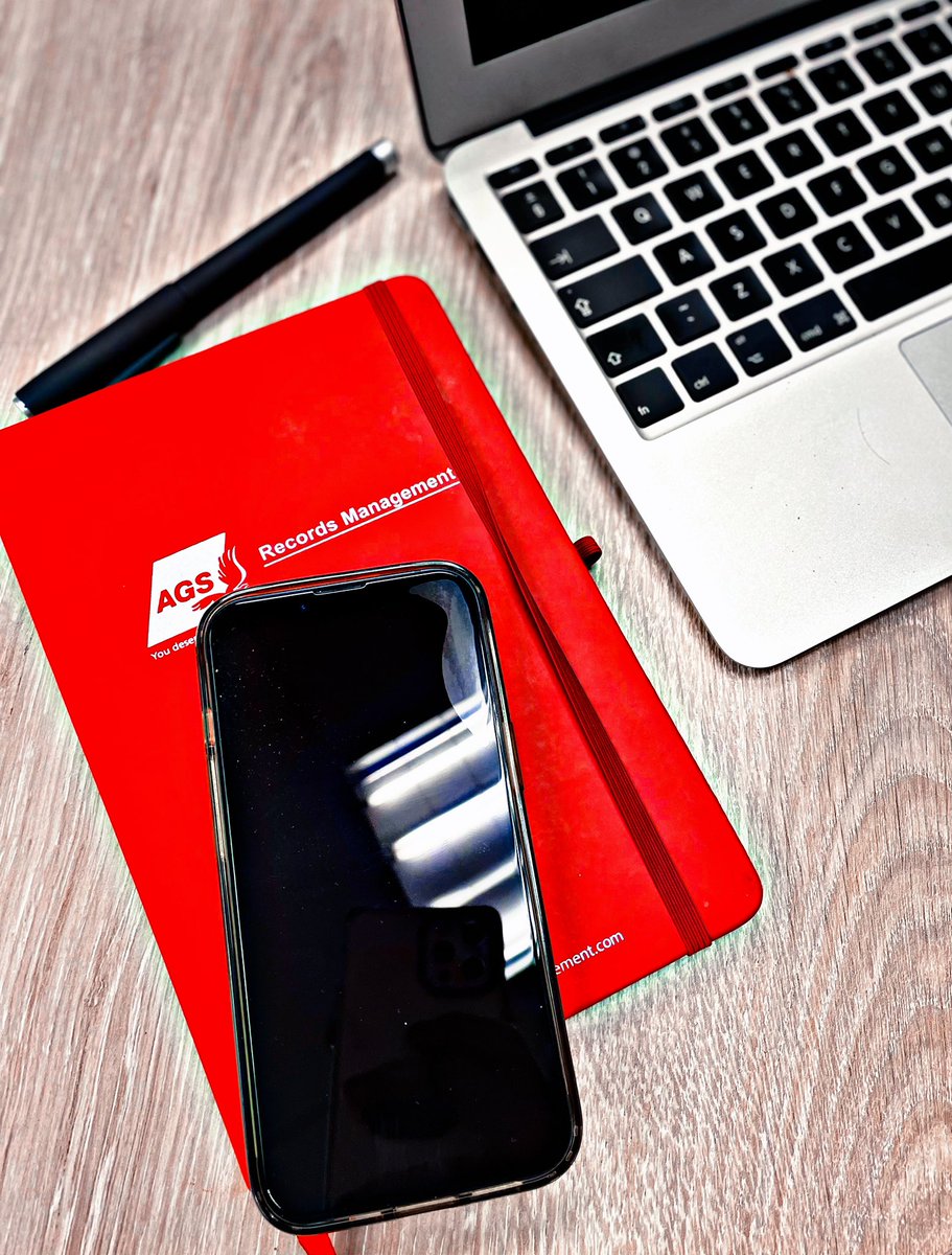 AnniHow's tweet image. Feeling confident – or pretending that you feel confident – is necessary to reach for opportunities. 
It’s a cliché, but opportunities are rarely offered; they’re seized. – Sheryl Sandberg