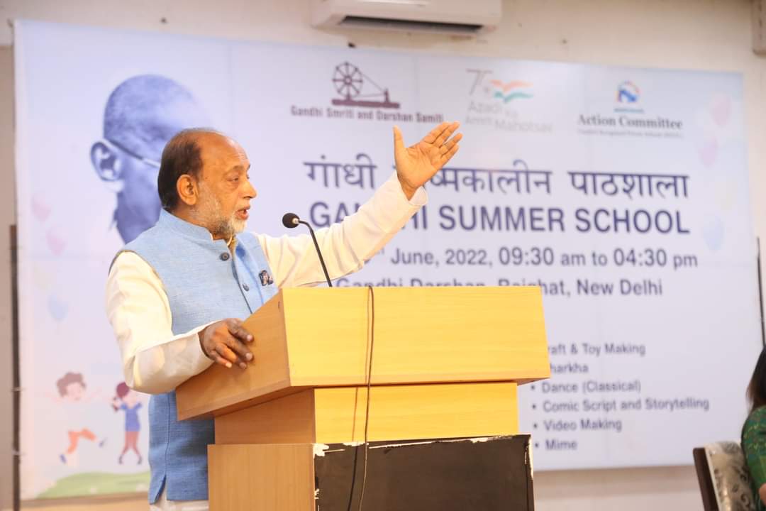 GandhiSmriti_'s tweet photo. GSDS Vice Chairman Shri @VijayGoelBJP Inaugurated the Gandhi Summer School in Gandhi Darshan on June 1, 2022 which is being organised in association with the Action Committee. 
#Gandhi Summer School is from June1-9, 2022. https://t.co/n5dBiqI11F