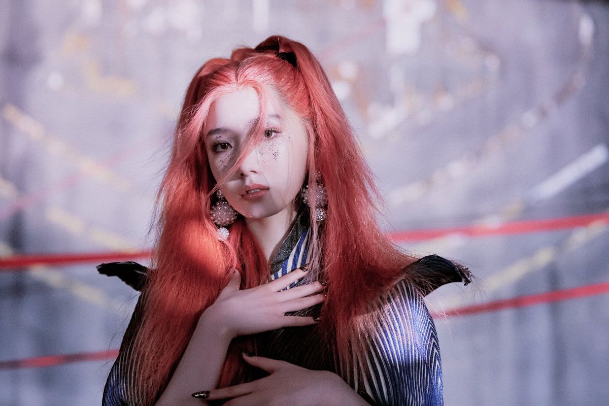 cgirlsthinker's tweet photo. Ethereal 

#미기 #孟美岐 #MEIQI 
#WJSN #우주소녀 https://t.co/pd6eAjTghx
