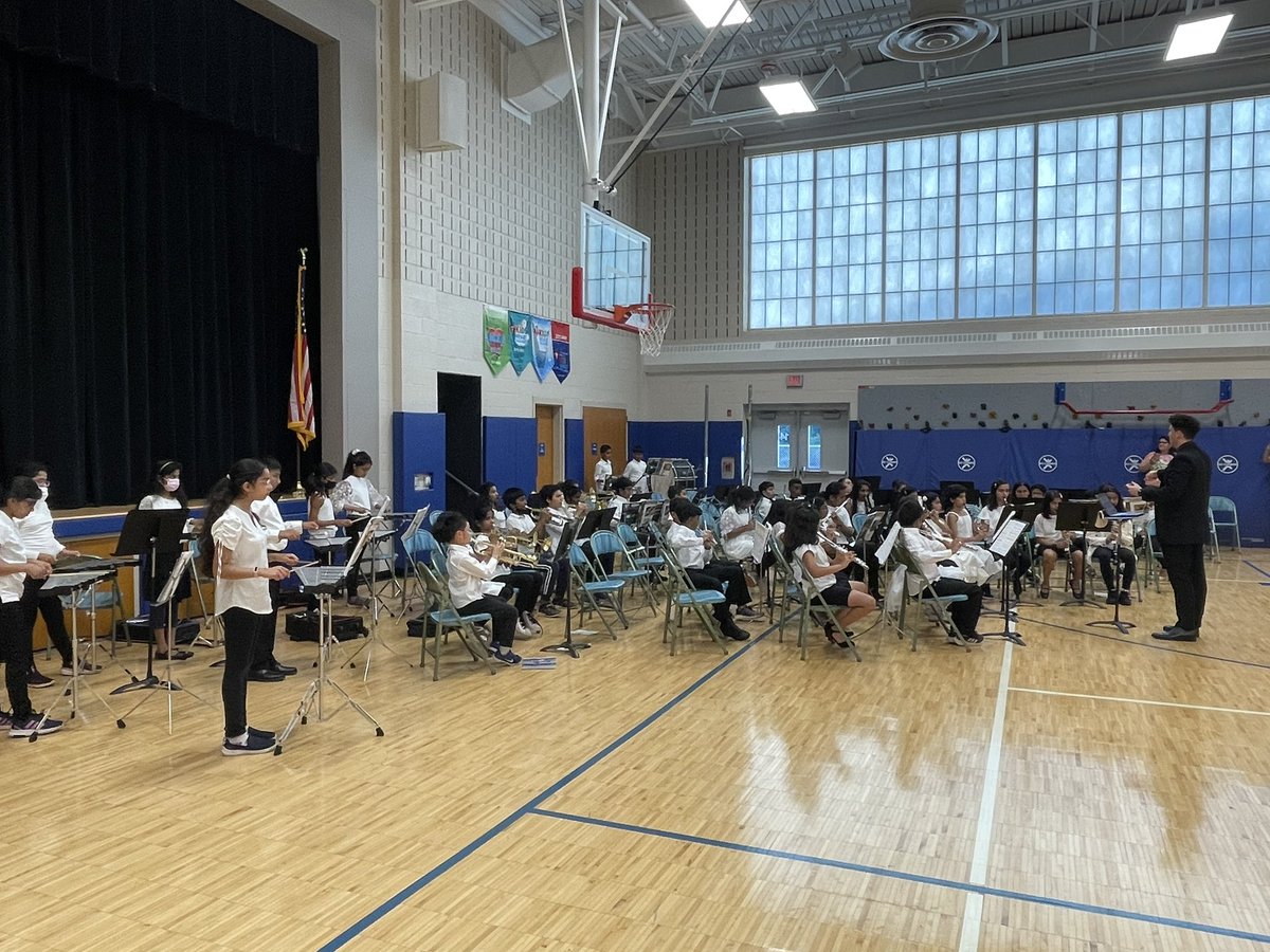 Our JMI musicians did an incredible job tonight at their spring concert! I’m so proud of them! Thank you <a href="/ms_tarby/">Ms. Tarby</a> <a href="/MrsBiscocho/">Mrs. Biscocho</a> and Mr. Zapata for leading our students! 💚💛 #jmipride #shinebrightedison