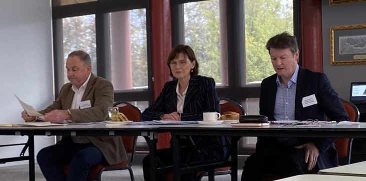 Great to have Minister Carroll and Minister Thomas along with Chief of Regional Transport - Paul Northey in Ararat today to talk with the industry, agriculture and local gov around road maintenance and infrastructure. @VicGovDoT <a href="/farmer_dj/">David Jochinke</a> <a href="/GrainCorp/">GrainCorp</a> <a href="/RCVnetwork/">RCV network</a> <a href="/CurraJo/">Jo Armstrong</a>