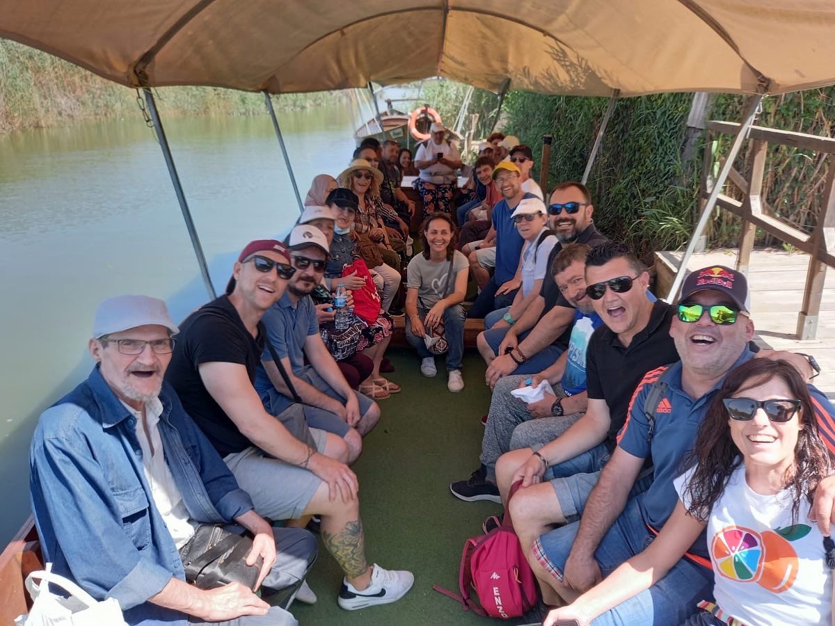 CasaCaridadOng's tweet image. ¡Gracias a @naturexgroup y a sus trabajadores por hacer posible un día tan inolvidable para nuestros usuarios! Excursión a la #albufera con recorrido en #barca, visita a una #barraca y almuerzo típico. ¡Una salida de ocio espectacular! #voluntariadocorporativo